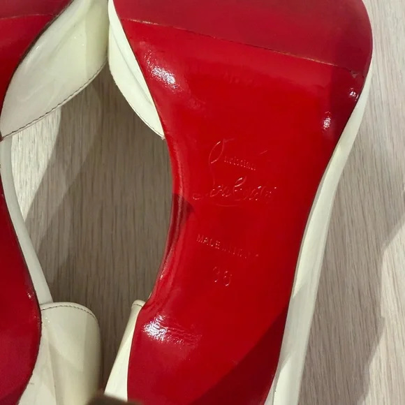 Christian Louboutn Iriza 85 mm Pumps - Picture 6 of 8